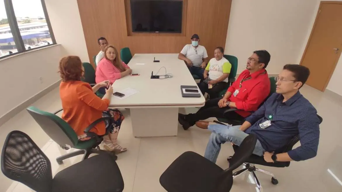 Associação de moradores do Lírio do Vale II reúne com Amazonas Energia para esclarecimentos