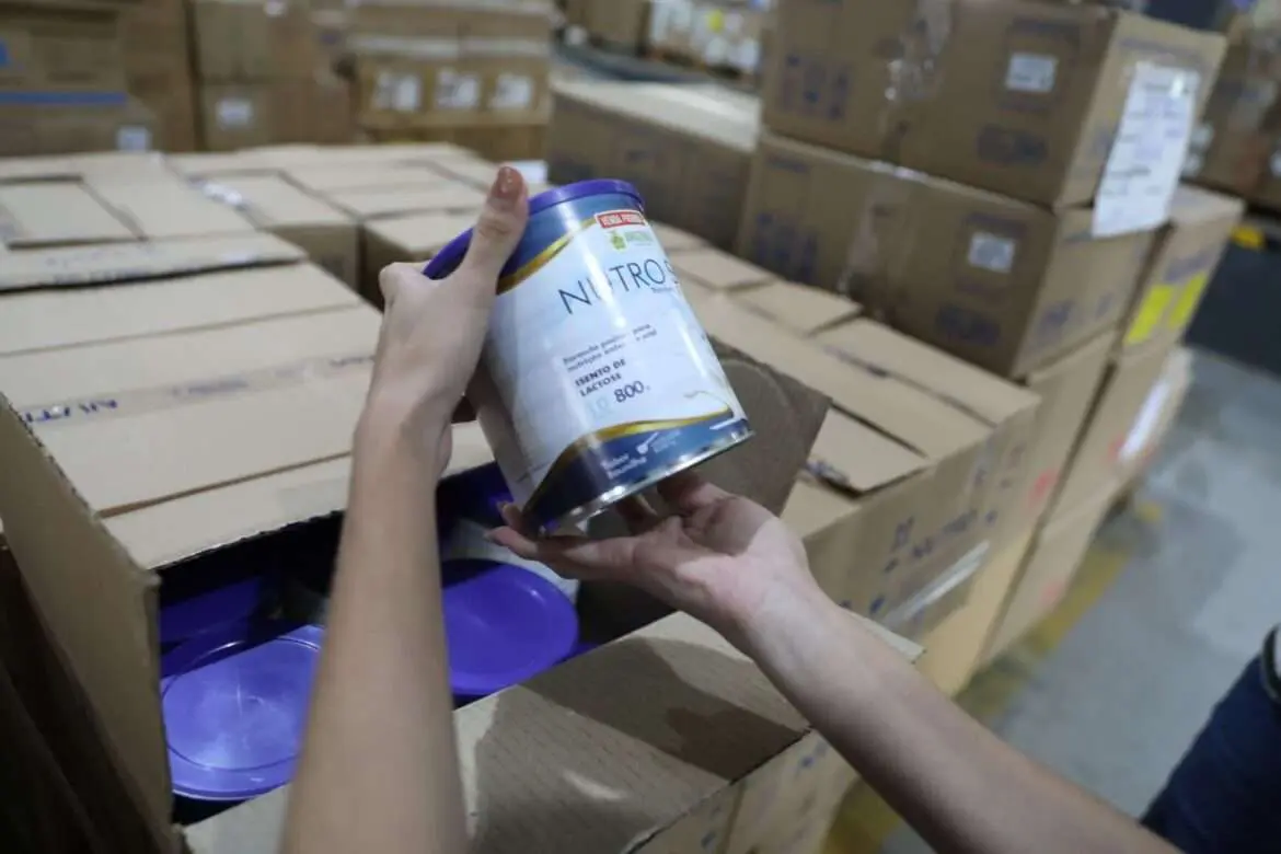 Governo do Amazonas envia insumo de ajuda humanitária para Yanomamis em Roraima