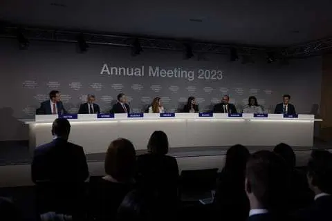 O Ministri da Economia e Planejamento une forças com UpLink para tratar insegurança alimentar em climas áridos