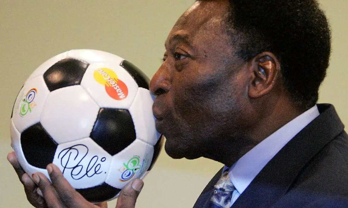 Lei institui 19 de novembro como Dia do Rei Pelé