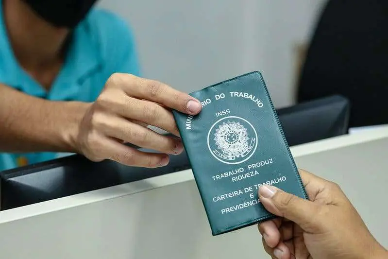 Sine Amazonas divulga 102 vagas de emprego para esta segunda-feira (6)
