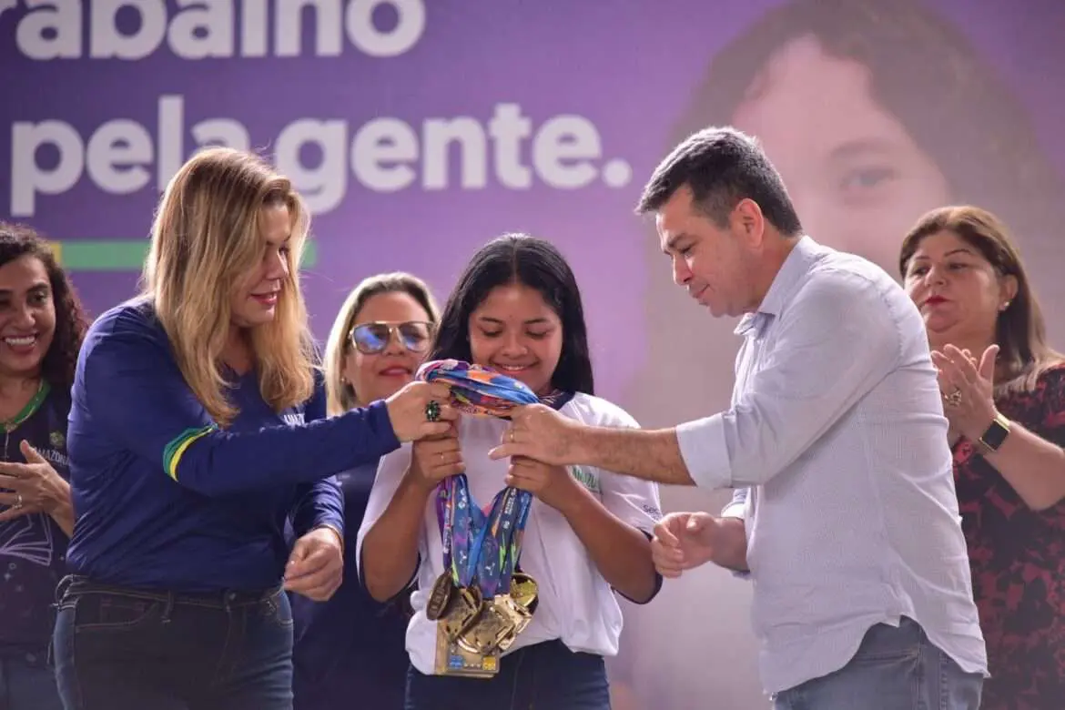 Vice-governador Tadeu de Souza realiza abertura do ano letivo no interior do estado