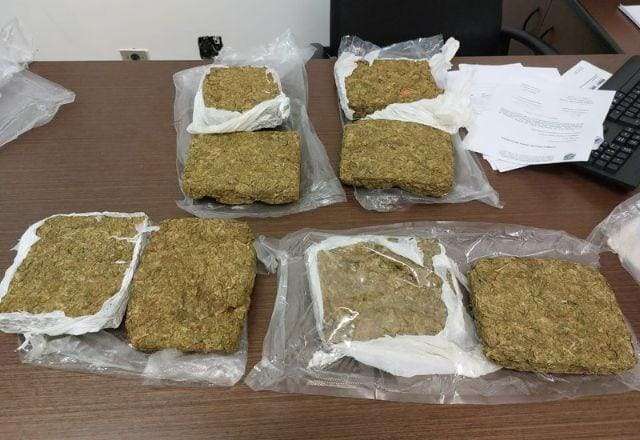 Mulher é presa no Aeroporto de Congonhas ao largar mala com maconha