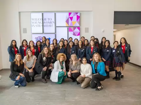 Mary Kay Inspira Próxima Geração de Líderes Femininas de STEAM na Cúpula da Juventude