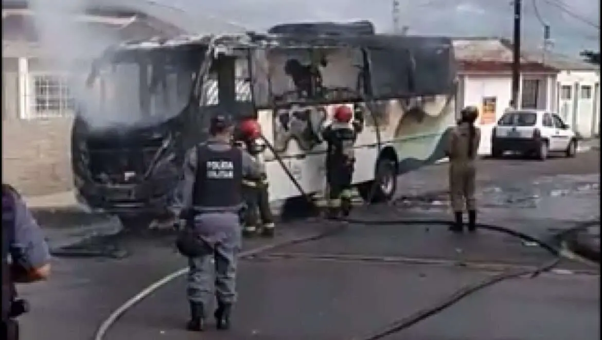 Segundo informações preliminares, o ato de destruição é uma retaliação pela ação de repressão ao tráfico na região, trabalho feito com maestria pela polícia amazonense.