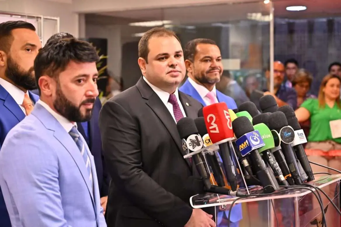 Em coletiva à imprensa na Aleam, presidente reeleito Roberto Cidade fala de planos para a nova legislatura