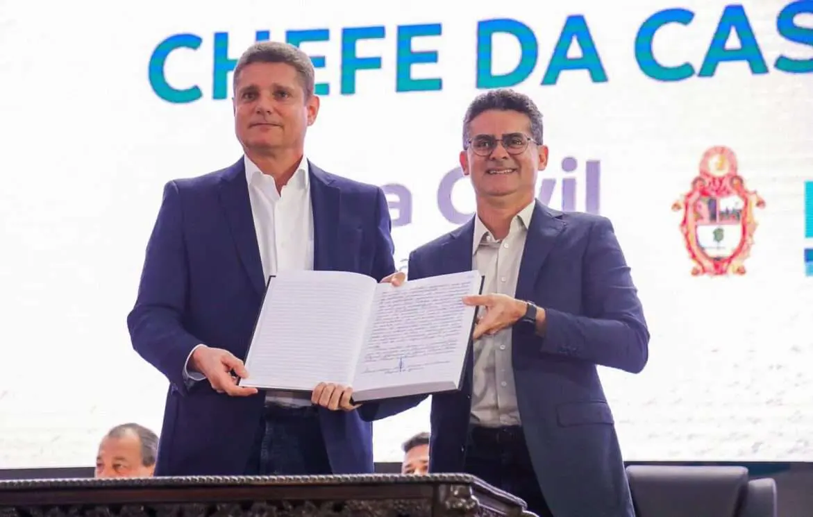 Prefeito destaca caráter e articulação política de Marcos Rotta durante cerimônia de posse do novo secretário-chefe da Casa Civil