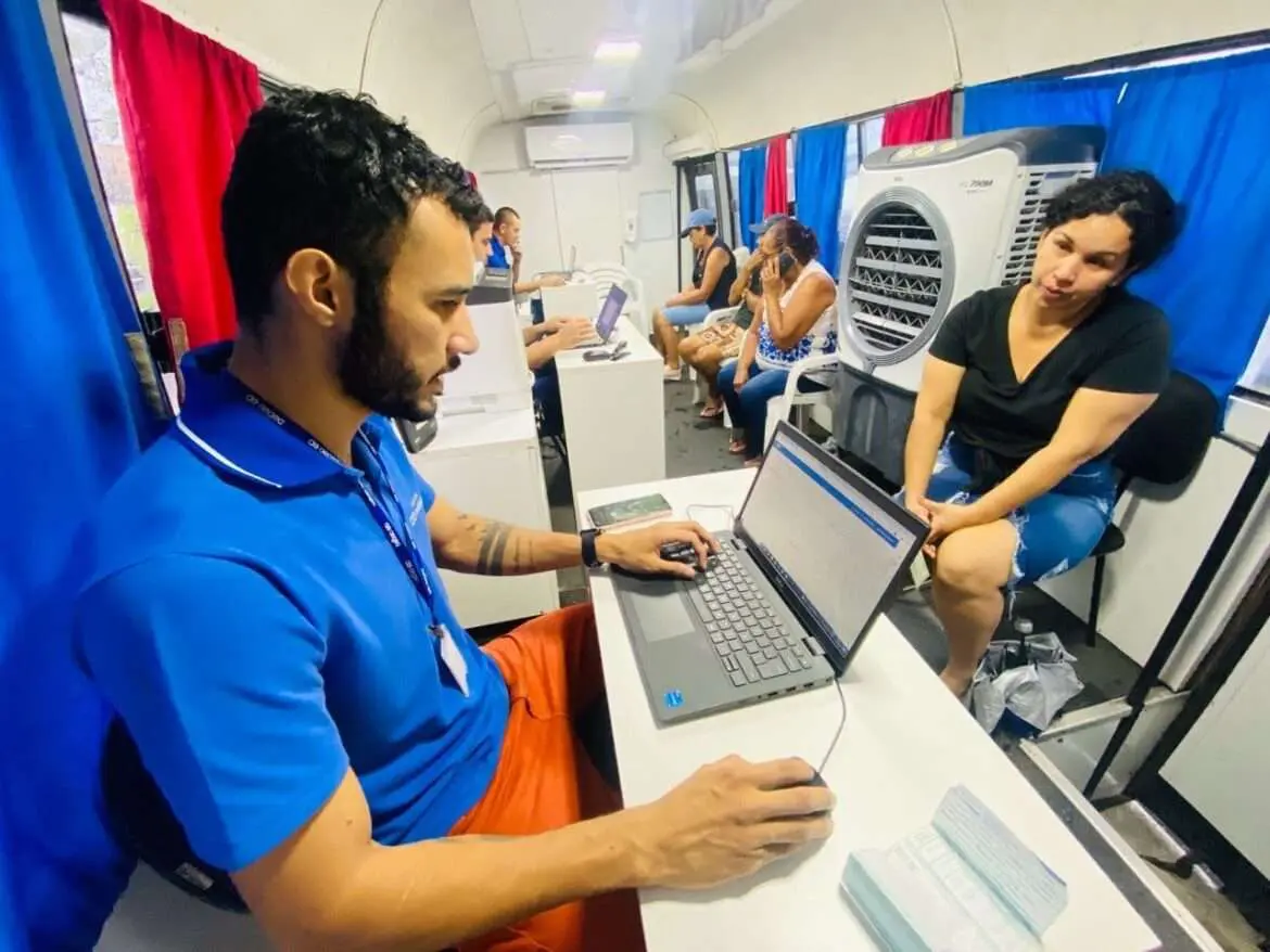 Águas de Manaus oferece serviços gratuitos à população durante projeto em parceria com a Câmara Municipal de Manaus