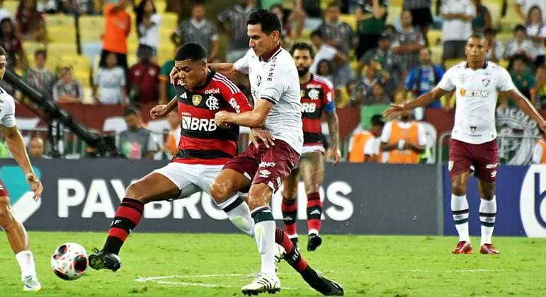 Flamengo e Fluminense decidem o Campeonato Carioca pela 4º ano seguido
