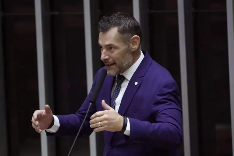 Projeto reduz temporariamente a incidência de tributos federais sobre alimentos orgânicos
