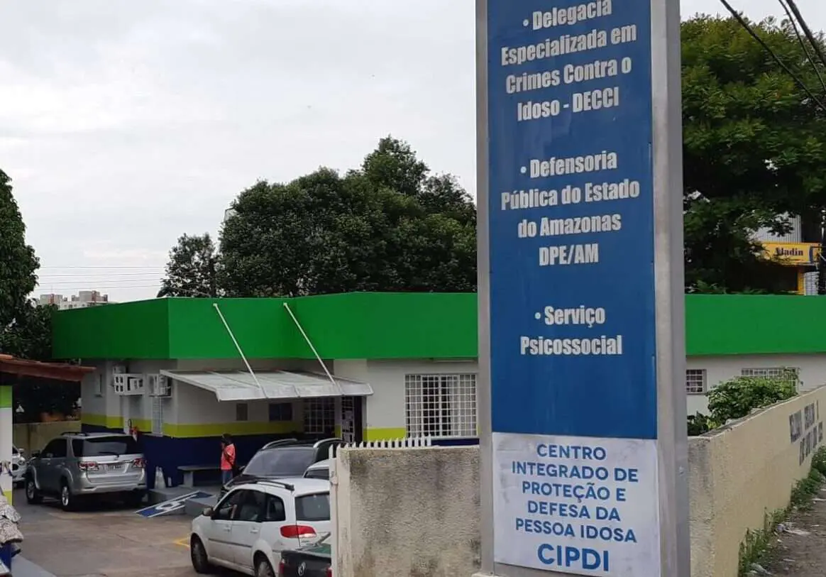Filho é pr3so em Manaus por agredir e ame@çar a própria mãe idosa