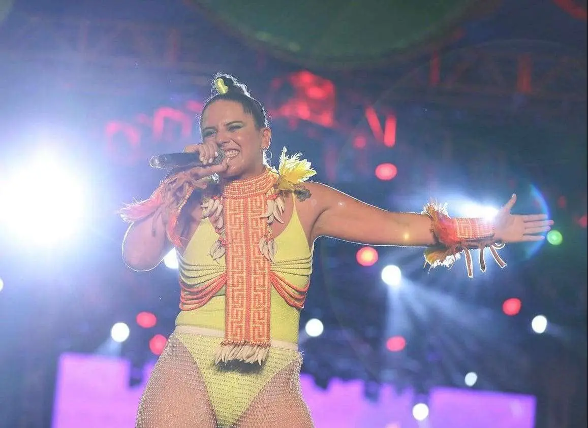 Madrinha e apresentadora, Márcia Novo promete agitar público no Só Tem Brega