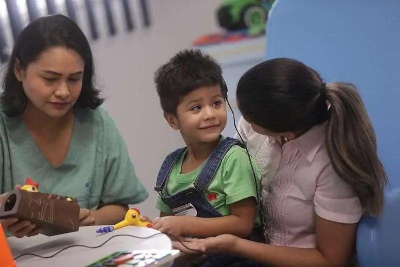 Cirurgia inédita, novos leitos e revitalização de Caimi marcam 100 dias do governo na área da Saúde