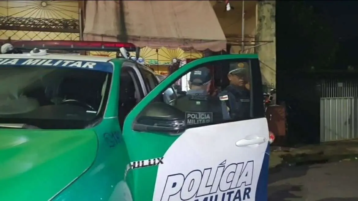 Homem leva três tiros e morre no Tancredo Neves