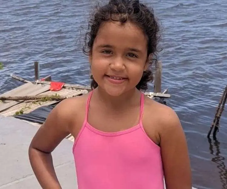 Menina de seis anos é encontrada morta na casa da amiga