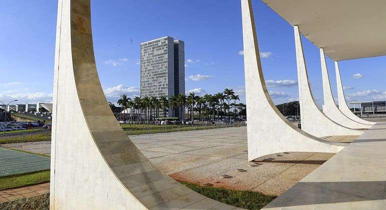 Moraes manda prender Marcelo Câmara, ex-assessor de Bolsonaro