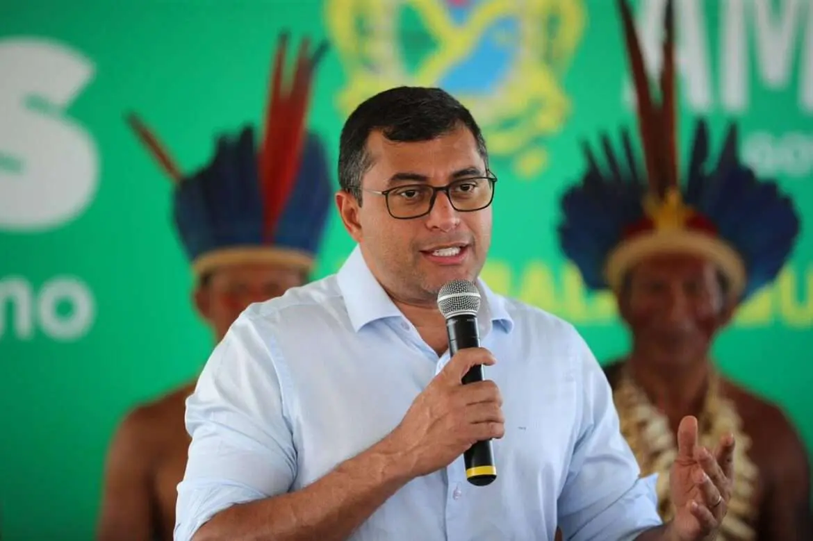 Brilha Amazonas: Wilson Lima entrega placas de energia solar a comunidades indígenas do Rio Negro
