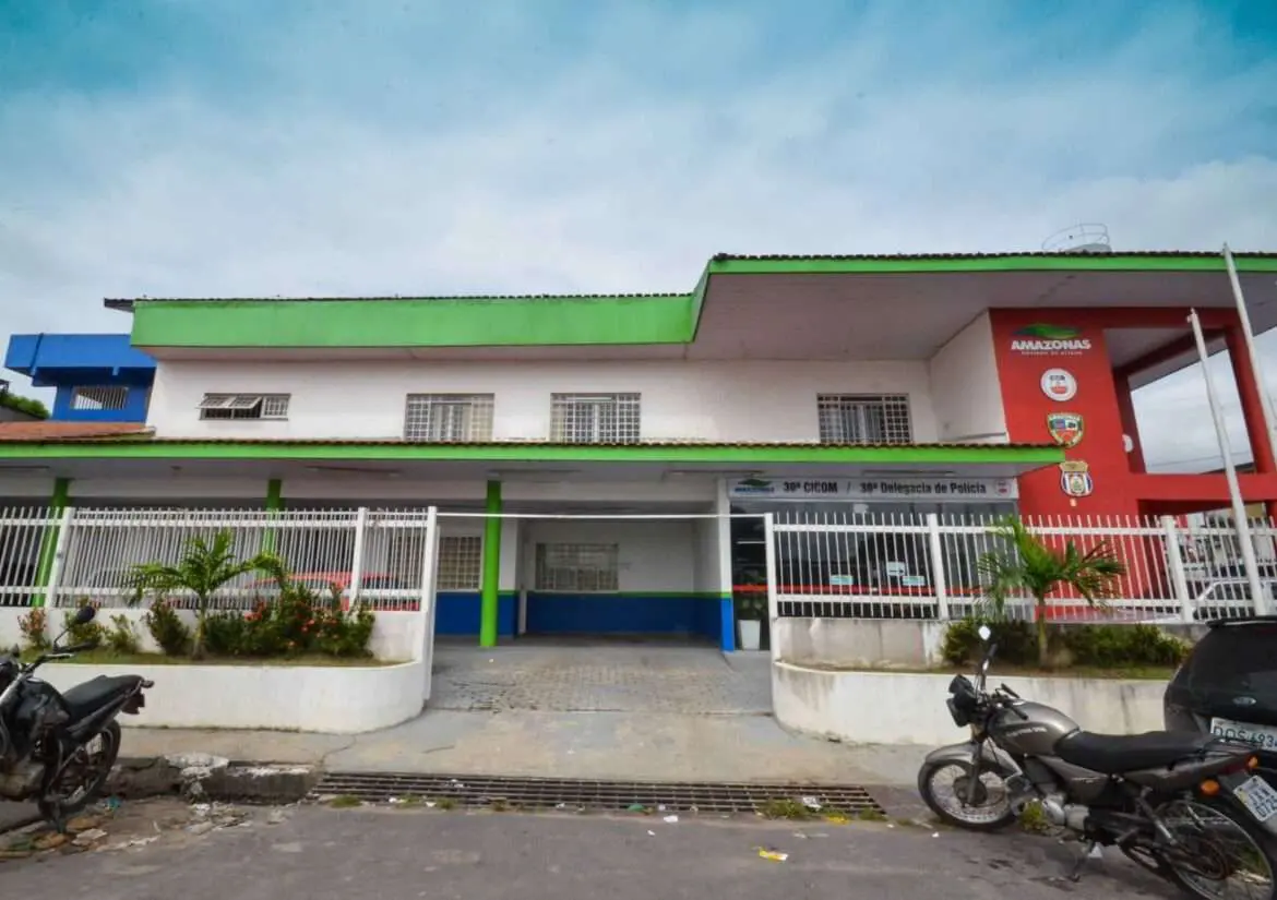 Homem condenado a mais de 5 anos por roubo majorado é preso em Manaus