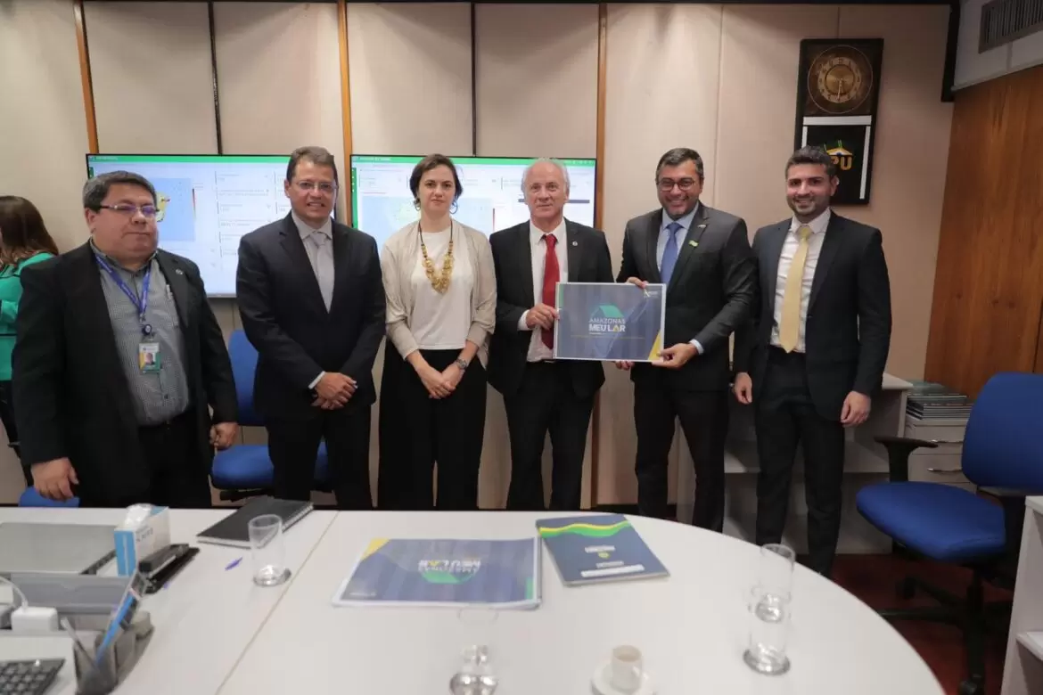 Governador detalhou projeto, que faz parte do ‘Amazonas Meu Lar’, em reunião na Superintendência de Patrimônio da União em Brasília