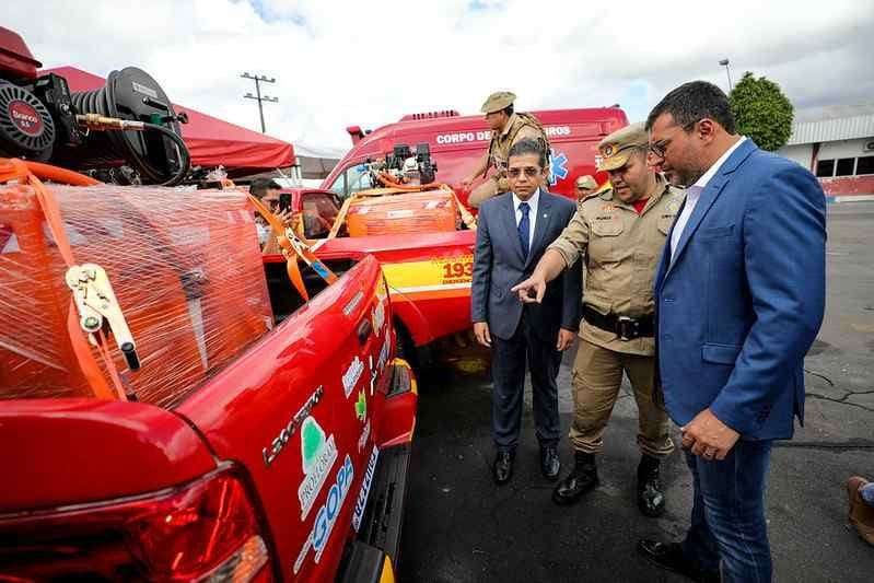 Modernização: Wilson Lima entrega novos veículos e equipamentos para as forças de segurança pública
