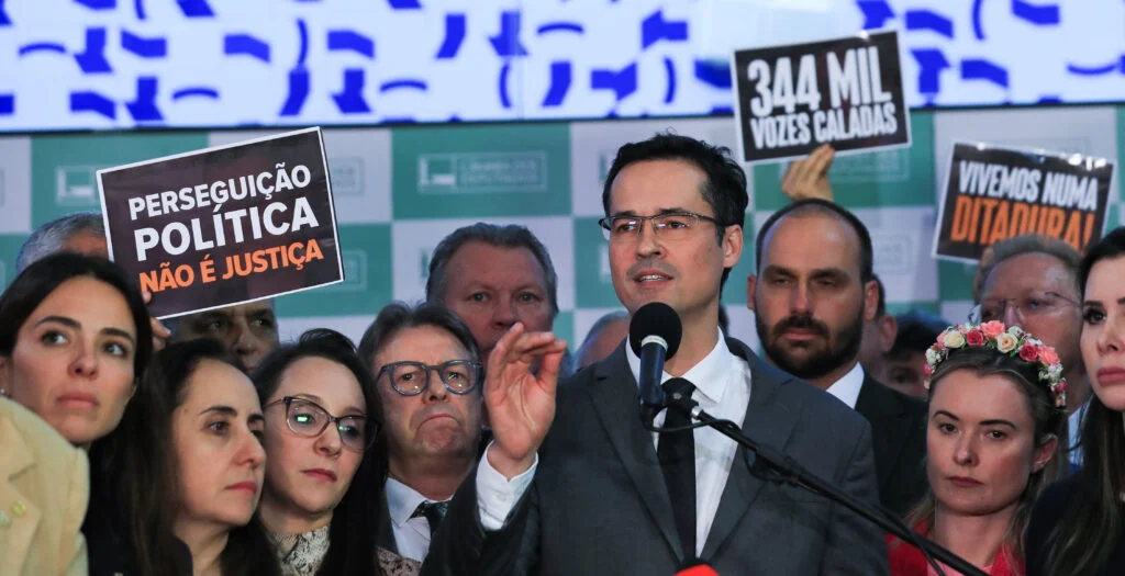 Deltan Dallagnol diz que perdeu o mandato por "vingança de Lula"