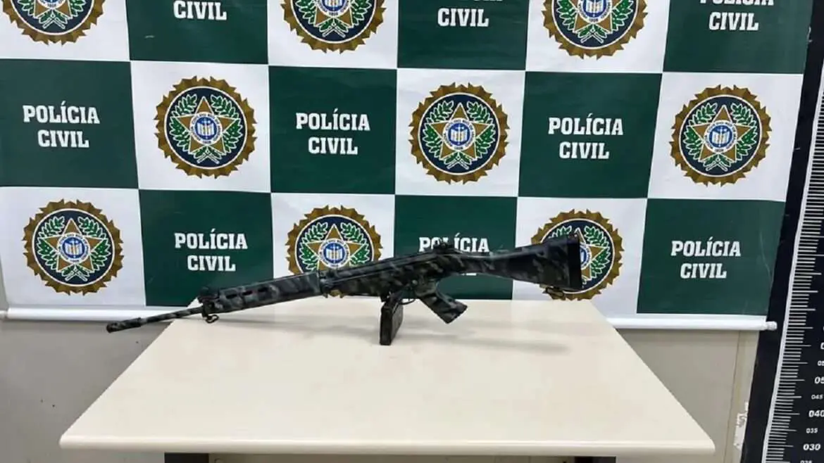 Polícia recupera fuzil da marinha roubado por ex-fuzileiro desertor