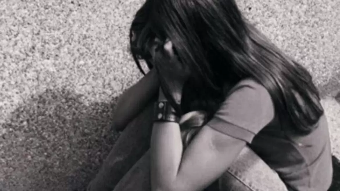 Mulher é presa suspeita de explora sexualmente filha adolescente em Manaus