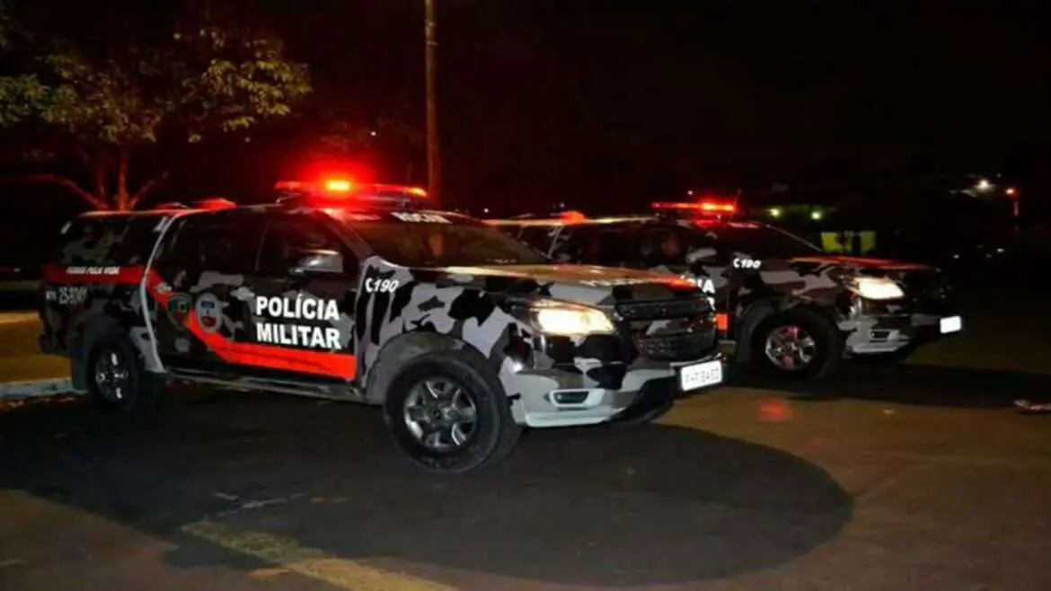 Assaltante é baleado e preso ao confrontar a polícia