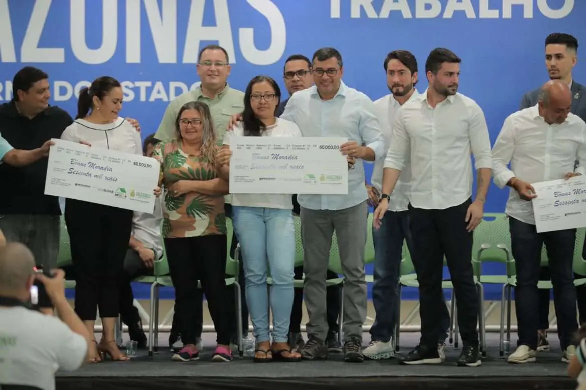 Amazonas Meu Lar: Governador Wilson Lima reassenta mais 103 famílias das comunidades da Sharp e Manaus 2000