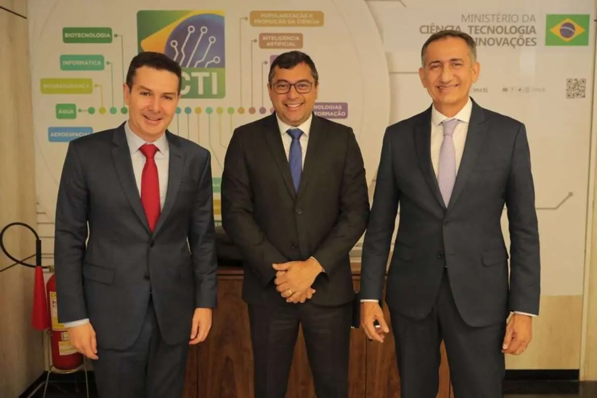 Wilson Lima se reúne com ministros Waldez Góes e Renan Filho para tratar sobre infraestrutura e habitação no Amazonas