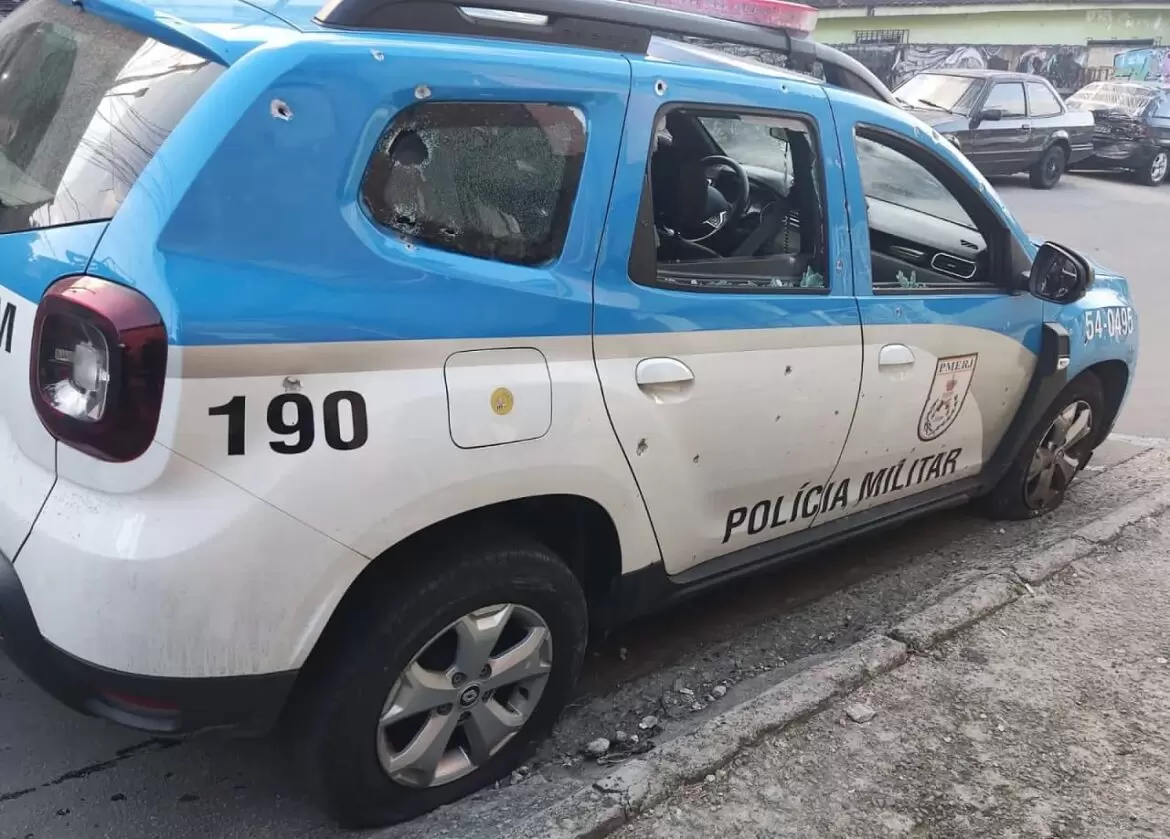 Criminosos fuzilam viatuara que escoltva ambulância a caminho do socorro