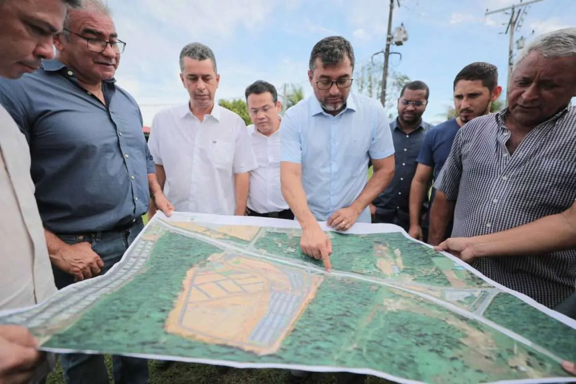 Wilson Lima entrega quatro ramais totalmente revitalizados na BR-174, em Manaus
