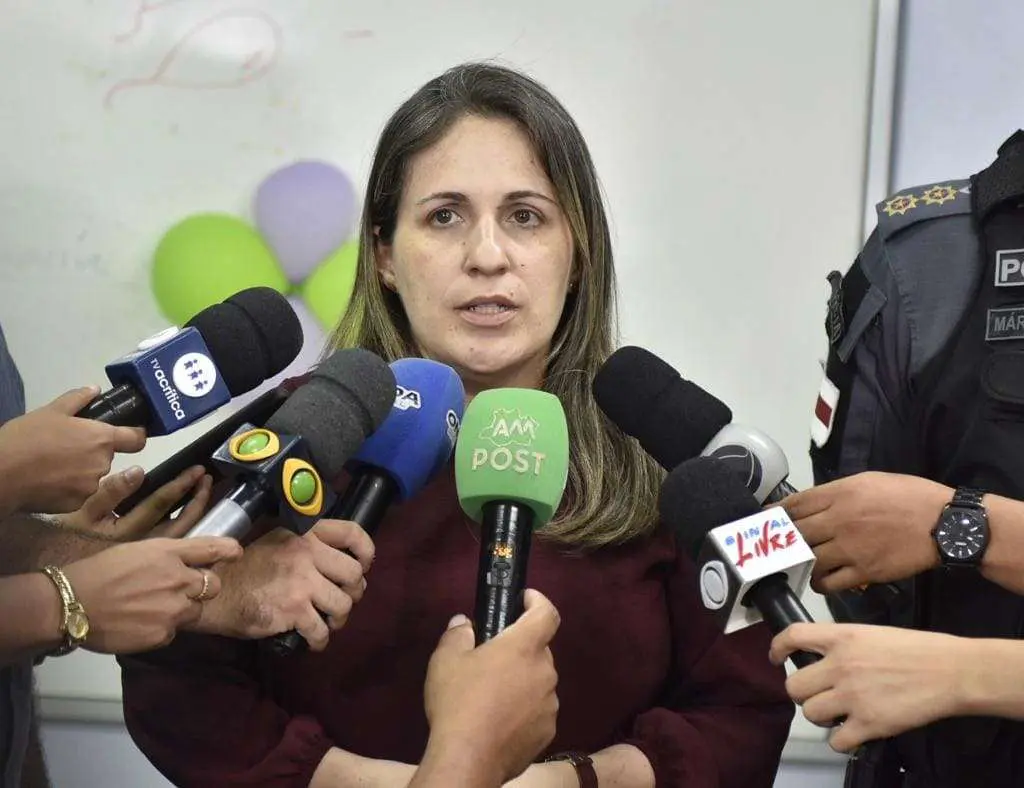 Homem é preso por crimes de violência doméstica praticados contra a ex-companheira e a mãe dela