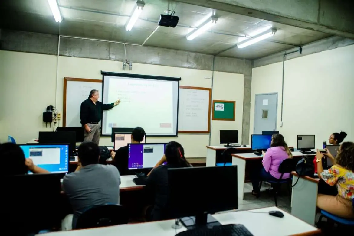 Faculdade promove nova temporada de bolsas para cursos de graduação e pós-graduação
