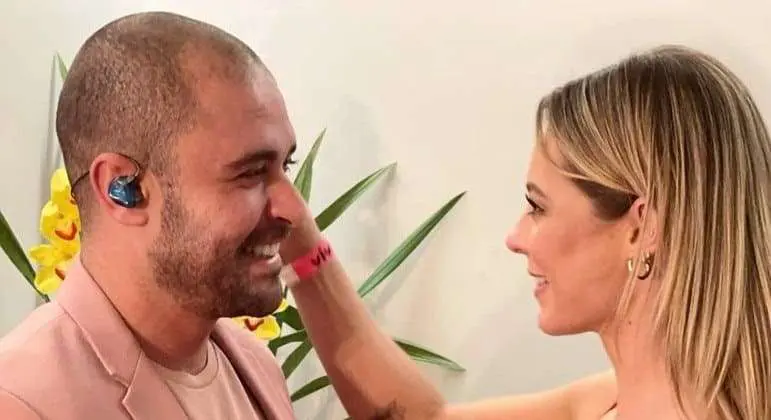 Paolla Oliveira e Diogo Nogueira encantam fãs ao exibirem obras da casa nova