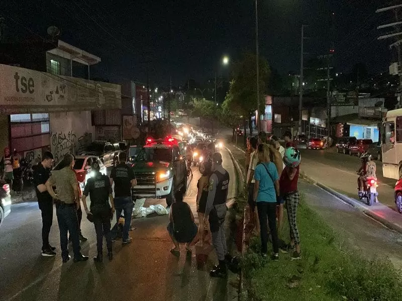 Homem é arremessado na pista após ser atropelado no Cidade Nova