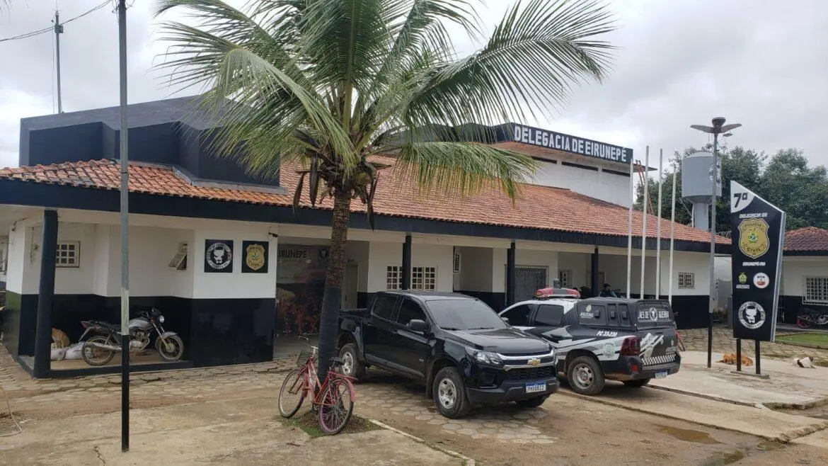 Mulher que integrava organização criminosa de tráfico internacional de drogas é presa em Eirunepé