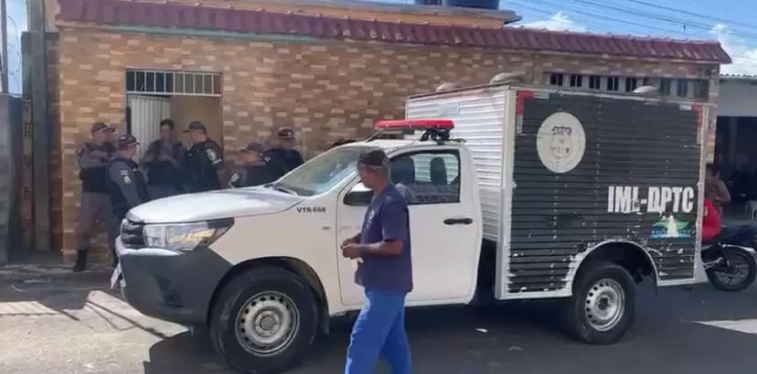 Jovem é executado a tiros e bebê é atingido de raspão
