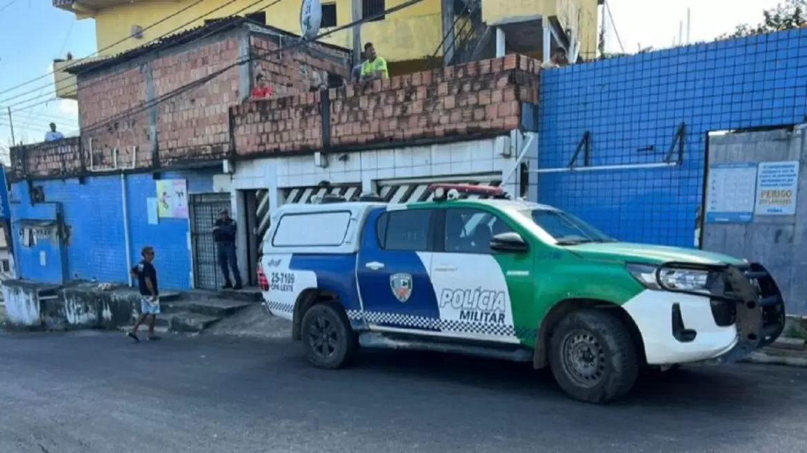 Idoso é encontrado morto em casa com seis perfurações de arma branca
