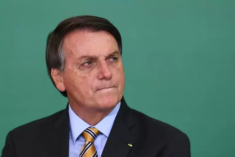 Defesa pede ao STF devolução do passaporte de Bolsonaro