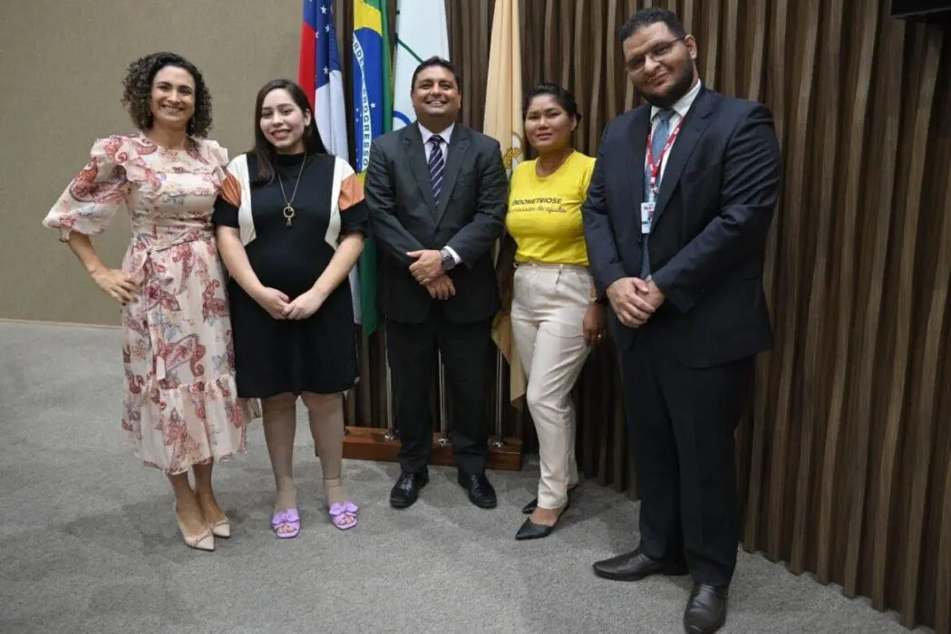 Especialistas e mulheres com endometriose apoiam Projeto de Lei de Caio André