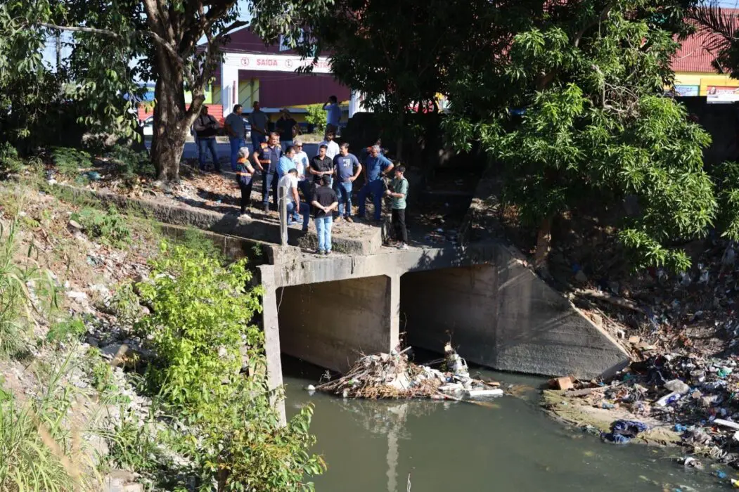 Igarapé do Mindu tem leito revitalizado pela Prefeitura de Manaus