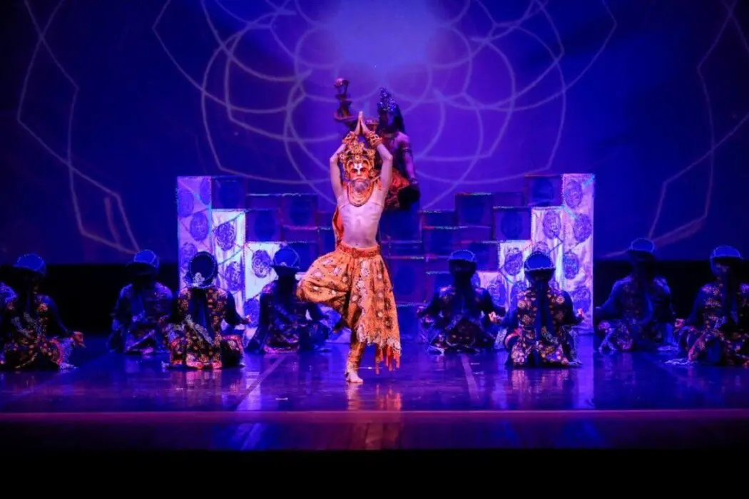 Teatro Amazonas recebe espetáculos do Festival de Dança em noite de abertura