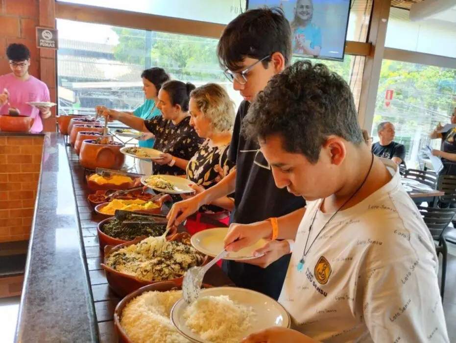 Feijoada Beneficente para a AMA-AM movimentou a Cachaçaria do Dedé do Parque 10