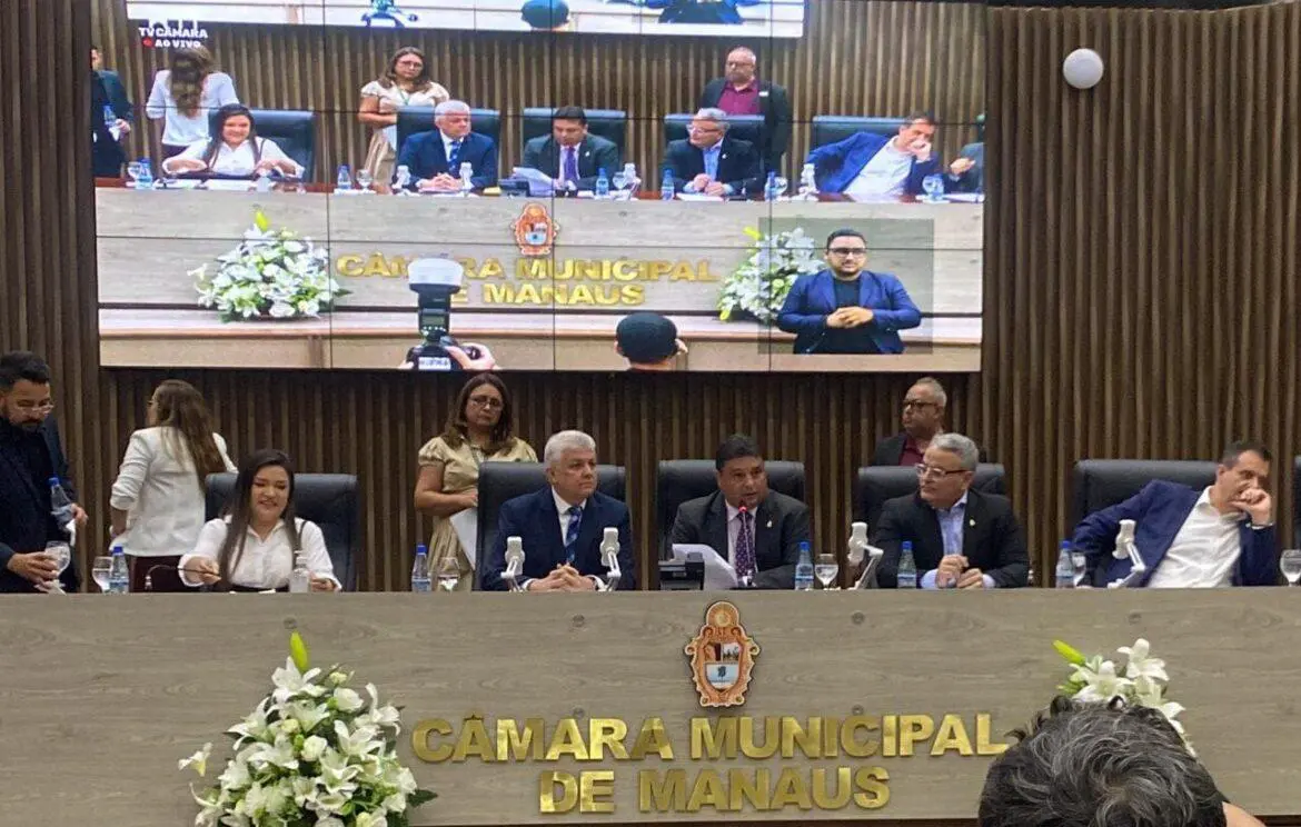 Em audiência pública, vereadores de Manaus discutiram a permanência dos flutuantes no Tarumã-Açu