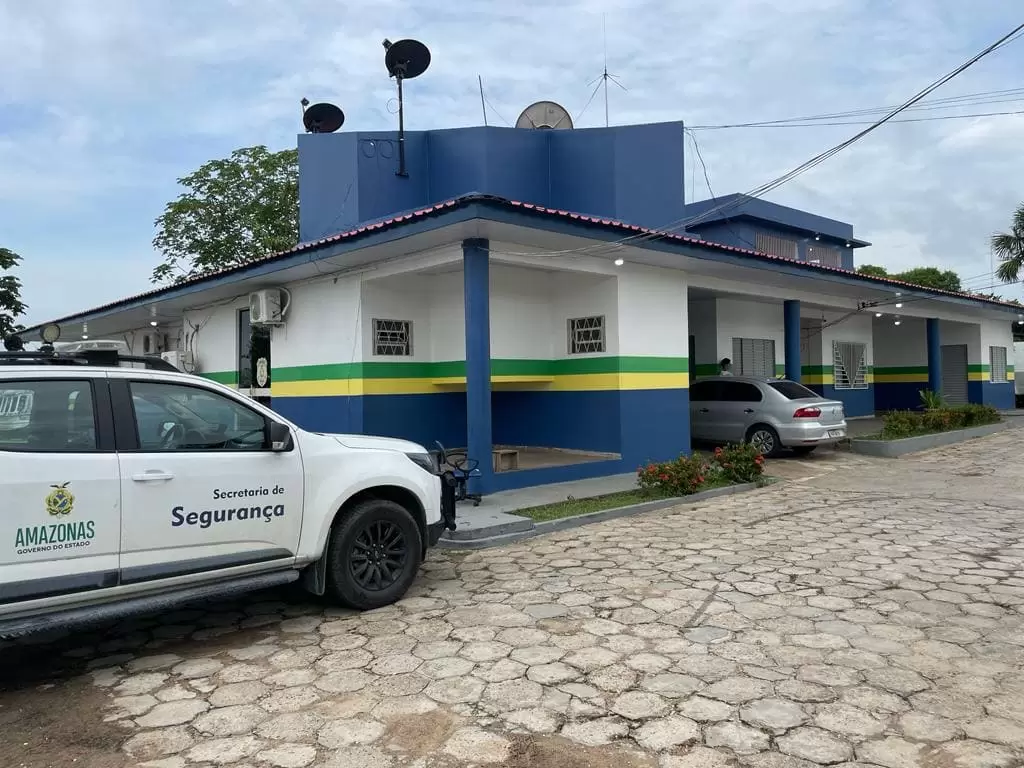 Polícia prende homem condenado a mais de 28 anos de prisão por tráfico de drogas