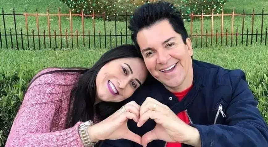 Mulher de Régis Danese atualiza estado de saúde do cantor após acidente: 'Nasceu de novo'