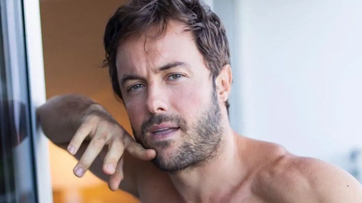 Kayky Brito recebe alta da UTI vinte dias após atropelamento