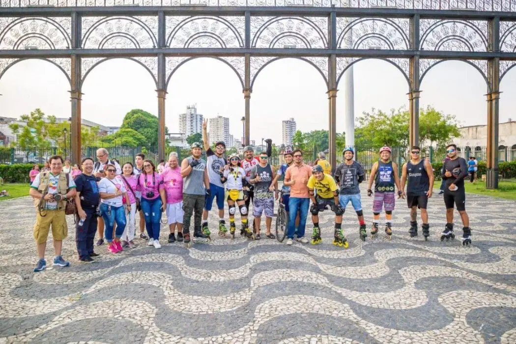 "Garra e Determinação: Florescendo Vidas e Celebrando Recomeços" - Projeto 7° Click Solidário Outubro Rosa 2023