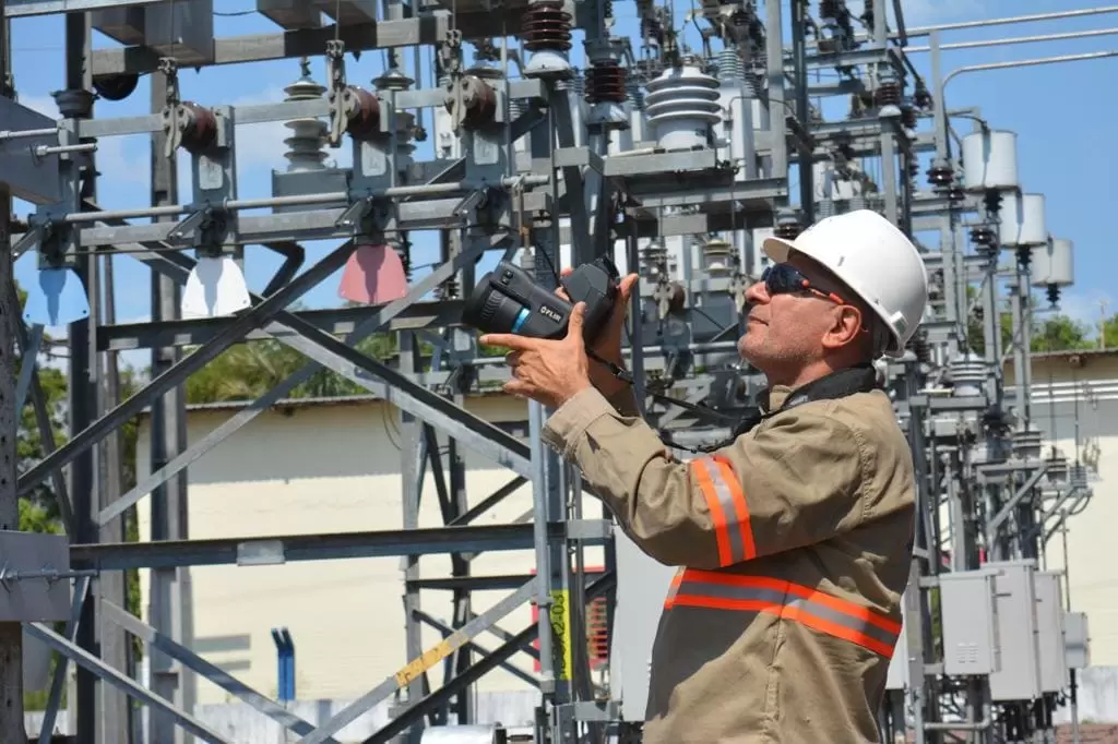 Manutenção vai deixar três bairros de Manaus sem energia nesta quarta-feira (25)